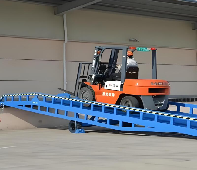 河津移动式卸货平台（叉车用）